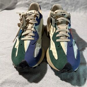New balance 327. No box. Size 10